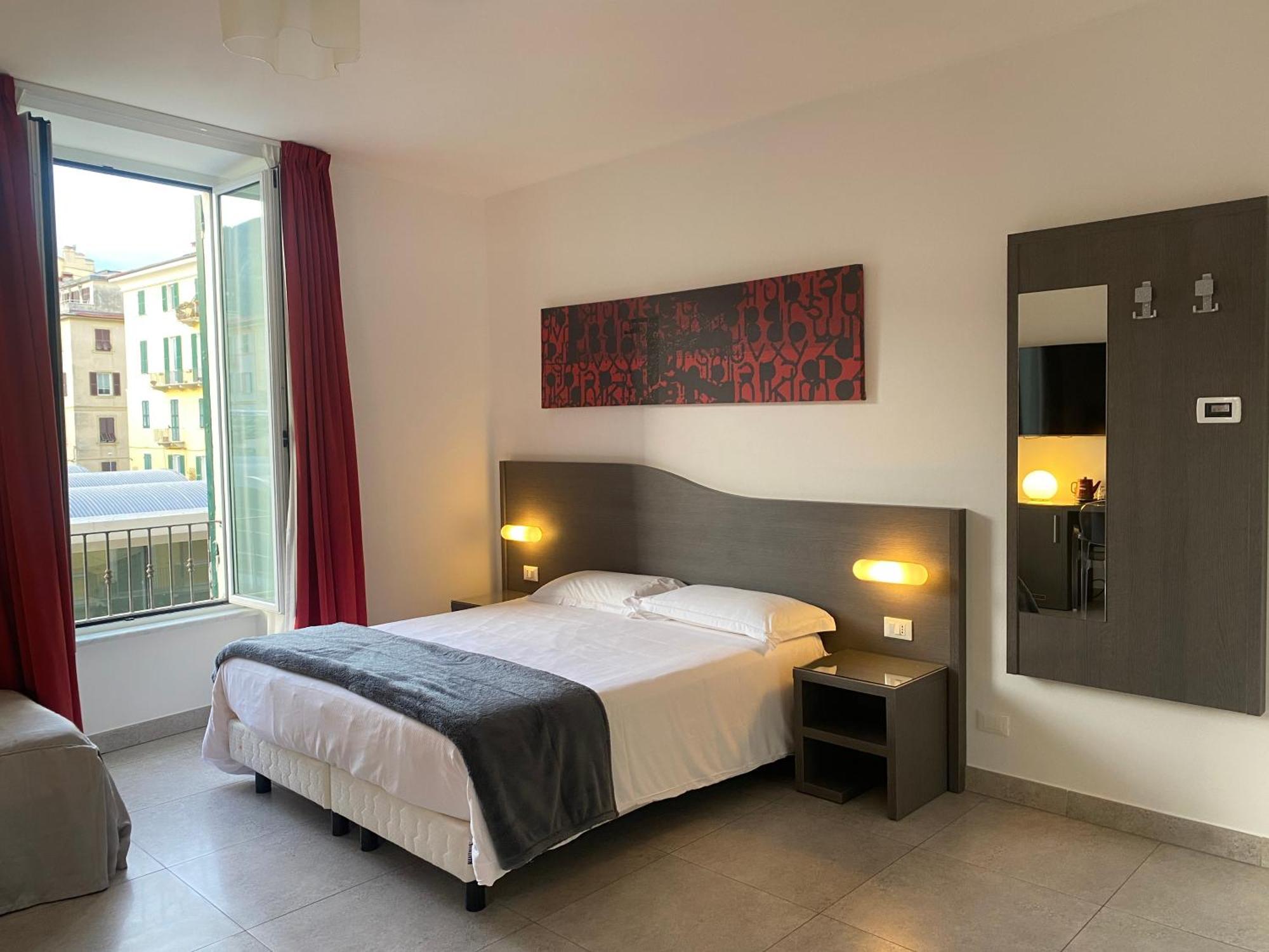 54 Rosselli Rooms La Spezia Extérieur photo