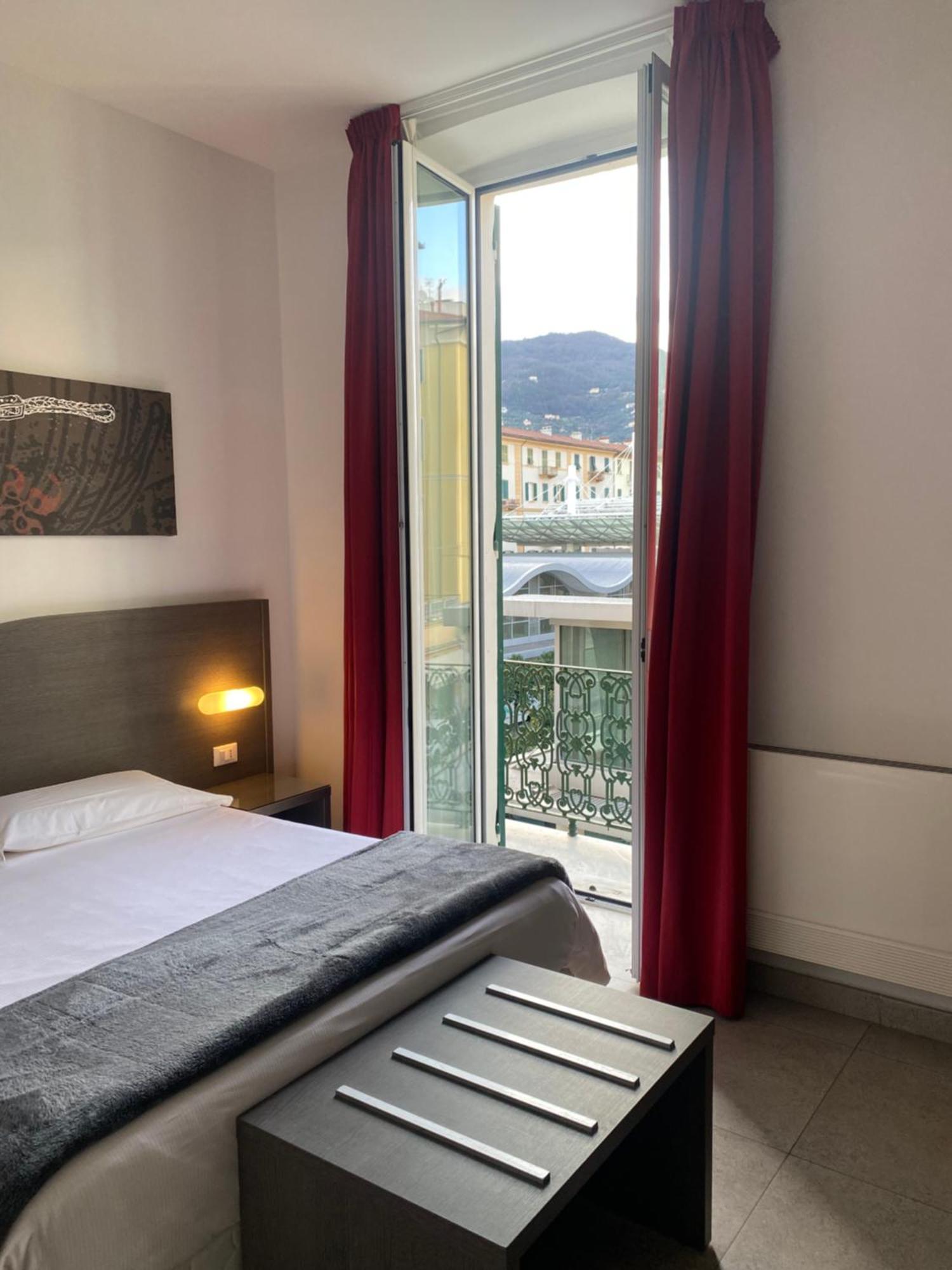 54 Rosselli Rooms La Spezia Extérieur photo
