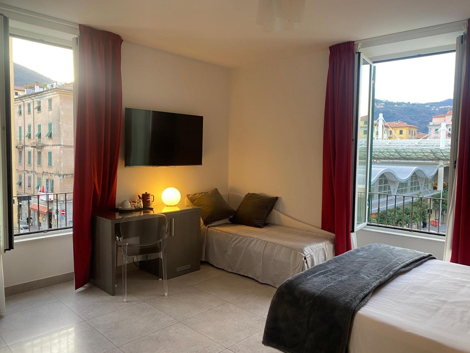 54 Rosselli Rooms La Spezia Extérieur photo